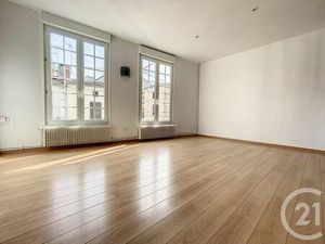 Appartement Duplex à louer - 3 pièces - 74 26 m2 - Chalons En Champagne - 51 - CHAMPAGNE-A