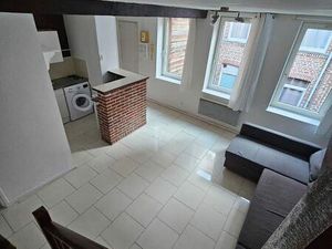 Au 1er Janvier  F2 DUPLEX  VIEUX LILLE  36m2  630