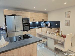 À louer  appartement 77m² Villers-le-Lac