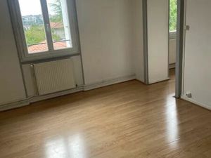 Appartement T3 en duplex POITIERS quartier caserne militaire RICM