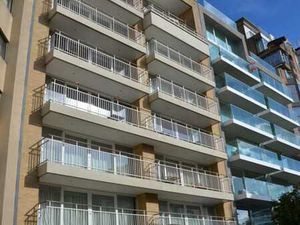 Appartement spacieux à 100 metres de la digue de mer!