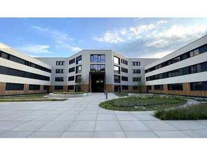 Bureaux prêts à l'emploi à louer en face du Technologiepark