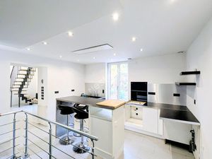 Coup de coeur : maison en pierre sans travaux avec jardin suspendu et studio indépendant.