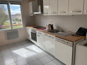À vendre Appartement Type 3 au dernier étage dans résidenc