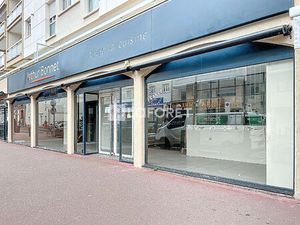 Local commercial Ermont 120 m2