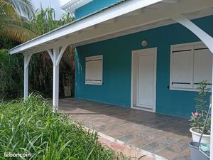 T2 proche CHU bas de villa