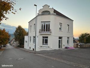 À louer bureaux ou espace commercial 300m2 Chauffailles