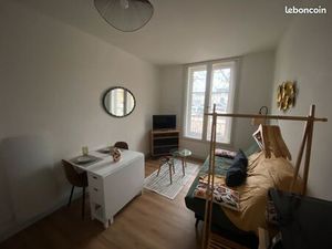 Agréable studio refait à neuf près Notre Dame de Poitiers