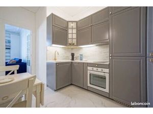 APPARTMENT 33m² Paris Jean-Jacques Rousseau