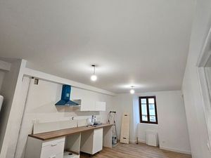 T4  maison de rue a louer  111m²