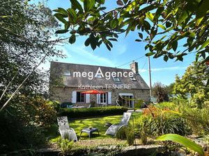 Maison en pierre de 105 m² offrant une vie de plain-pied.