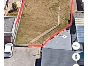 Terrain 40Terrain 400 m² – Calme absolu & cadre privilégié Calme absolu & cadre privilégié