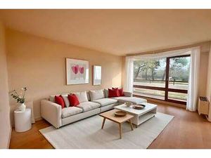 Location Appartement 4 pièces à Nantes Île de Nantes (44000) : à louer 4 pièces / 81m² Nan