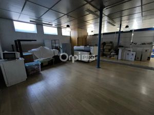 MURS COMMERCIAUX A VENDRE