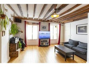 Appartement de luxe 2 chambres en vente à Montmartre  Abbesses  Grandes-Carrières  Paris  