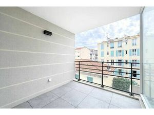 Vente appartement 3 pièces 63 m² Nice (06100)