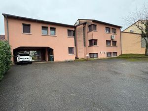 Location Local Professionnel 360m²