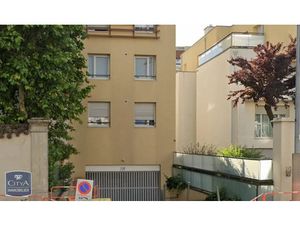 Parking à louer - Lyon 8e Arrondissement (69008) - 105€