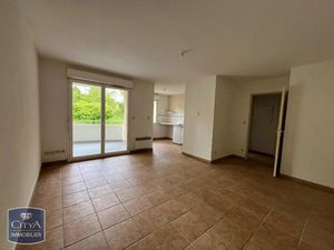 Appartement à louer 2 pièces 47.78 m² - Grand-Brassac (24) - 550€