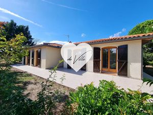 Maison familiale avec grand terrain à Saint-Sauveur