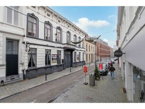 Veelzijdig herenhuisproject met authentieke uitstraling