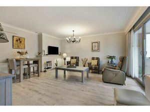 Ruim gelijkvloers 2-slaapkamer appartement met overdekt terras  ondergrondse autostaanplaa