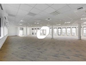 A LOUER  Immeuble de standing  proche commerces et RER