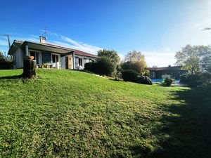 Magnifique maison de 126m2 + grand terrain de 4200m2 + pisci