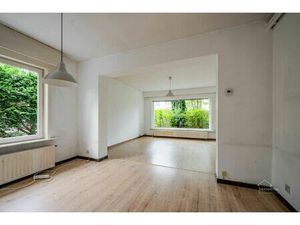 Ruime  authentieke(op te frissen)kustvilla te Koksijde Bad!