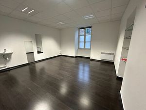 Location Local commercial COMBOURG 35270