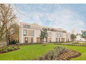 Prestigieus nieuwbouwappartement met ruime tuin en terras.