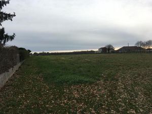 Terrain à bâtir à Haux (33550)