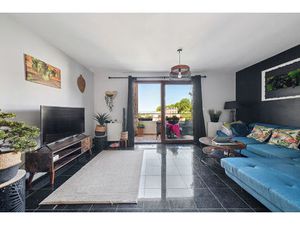 A VENDRE - MAISON DE VILLE AVEC TERRASSE - BELVEDERE LIMITE LES LILAS