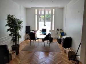 Location Bureau Paris 75008