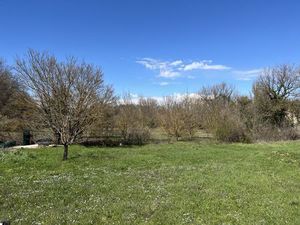 Vente terrain neuf 1280m2 Saint-Maximin-la-Sainte-Baume - 109000 € - Surface Privée