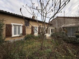 Projet de rénovation avec 2 chambres  dépendances et garage