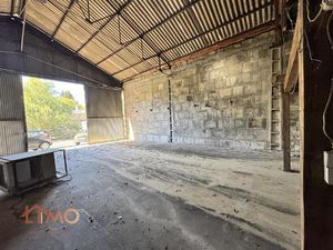 Entrepôt 208 m2 à Eymoutiers avec local commercial