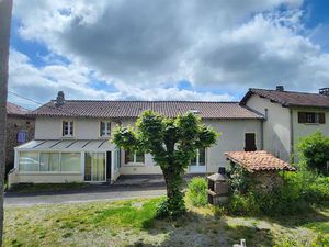 Maison en pierre au calme