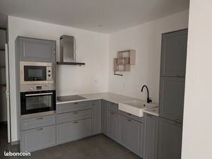 Location appartement RDC avec grande cour