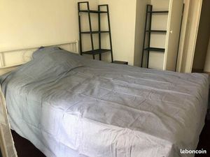 Location appartement Centre de Lille. Disponible .Gare lille europe   metro et tram. Lave 