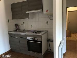Studio 1 pièce 27 m²