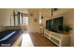 Studio 1 pièce 20 m²