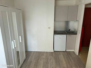 Studio 1 pièce 19 m²