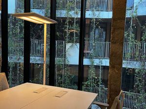 Location de bureau 30 m2 + grande salle de réunion partagée - Paris 15è