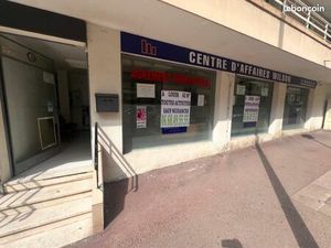 Beau local ou bureau de 62 m2 Av Wilson Juan Les Pins