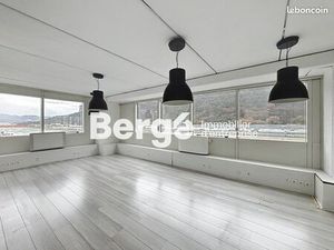 Bureaux 114 m² Carros