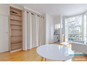 Studio 1 pièce 23 m²