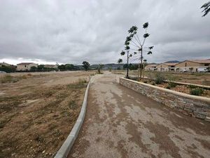 Terrain constructible viabilisé à vendre