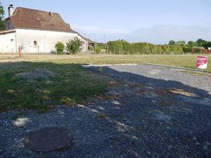 Terrain constructible viabilisé à vendre