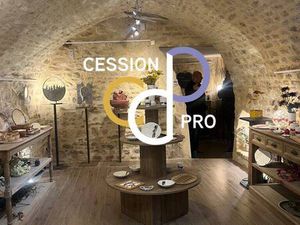 Local d'activités à vendre